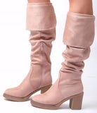 Nefeli Dionisy Boots In Pale Pink