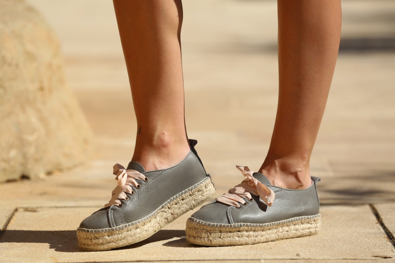 Manebi Carbon Grey sneakers – ThePavementWorld